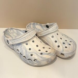 CROCS Kids White Marble Clogs